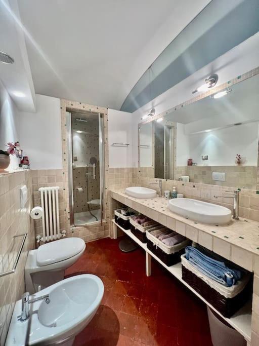 Casa - Stella Genua